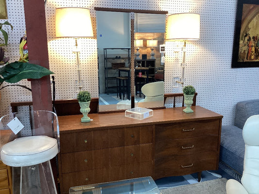 MCM Bassett Furniture Dresser w/Mirror|4009