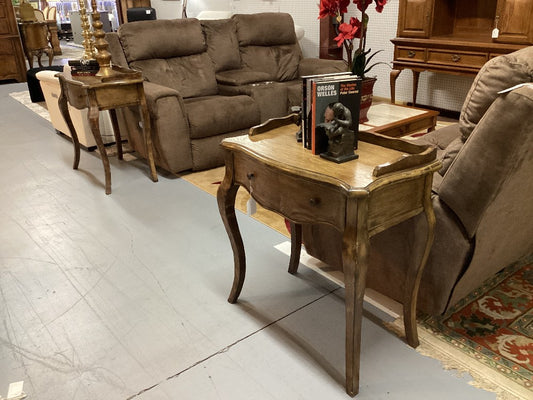 French style end table|4103