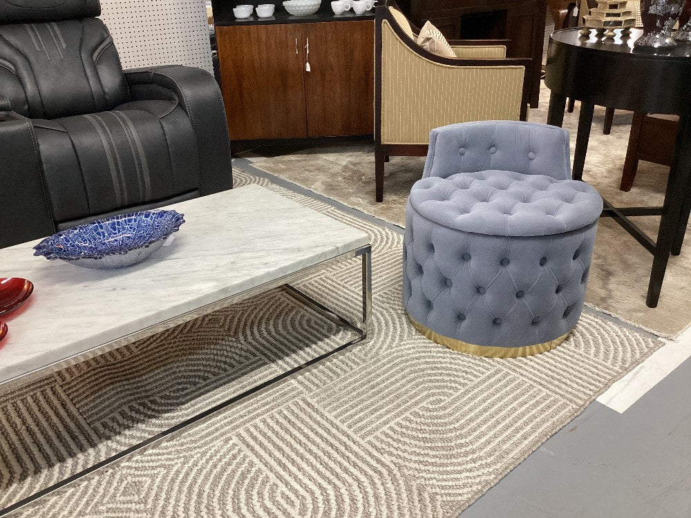Tufted storage ottoman|4110
