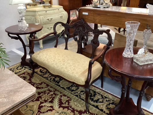Antique settee|4143