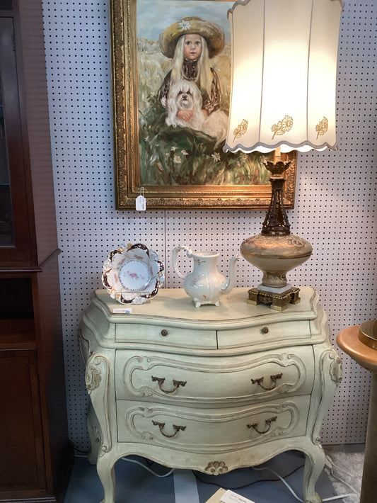 Cream Bombay Chest|4154