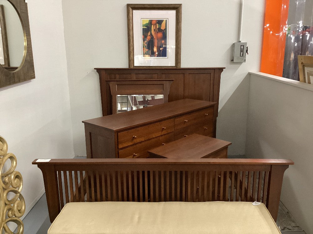 Queen wood bedroom set|4175