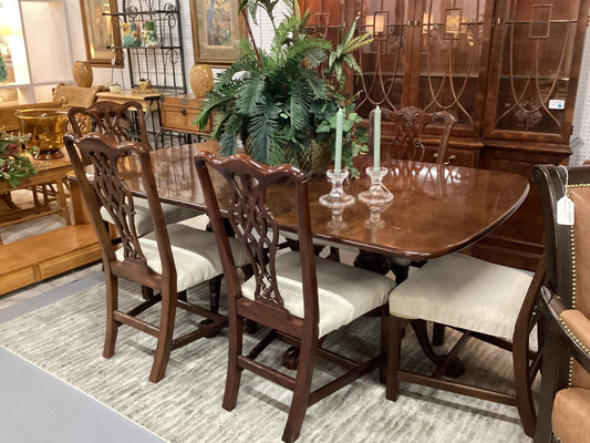 Mahogany dining table 6 chairs|4208