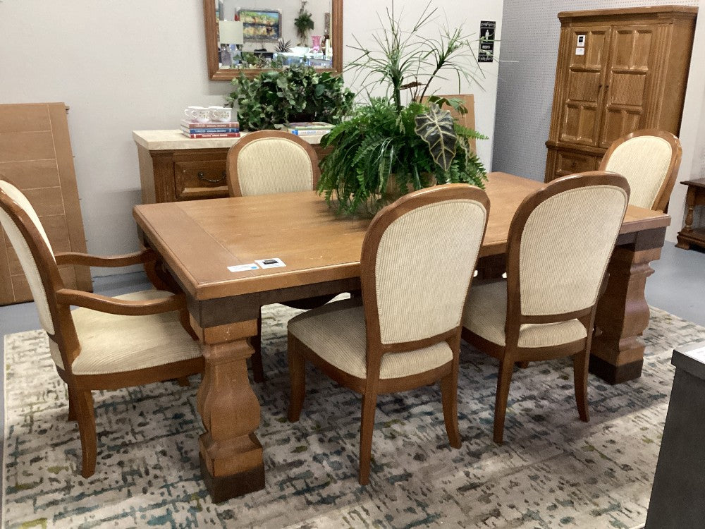 Drexel Heritage Dining Table w/6 and 2 leaves|4259