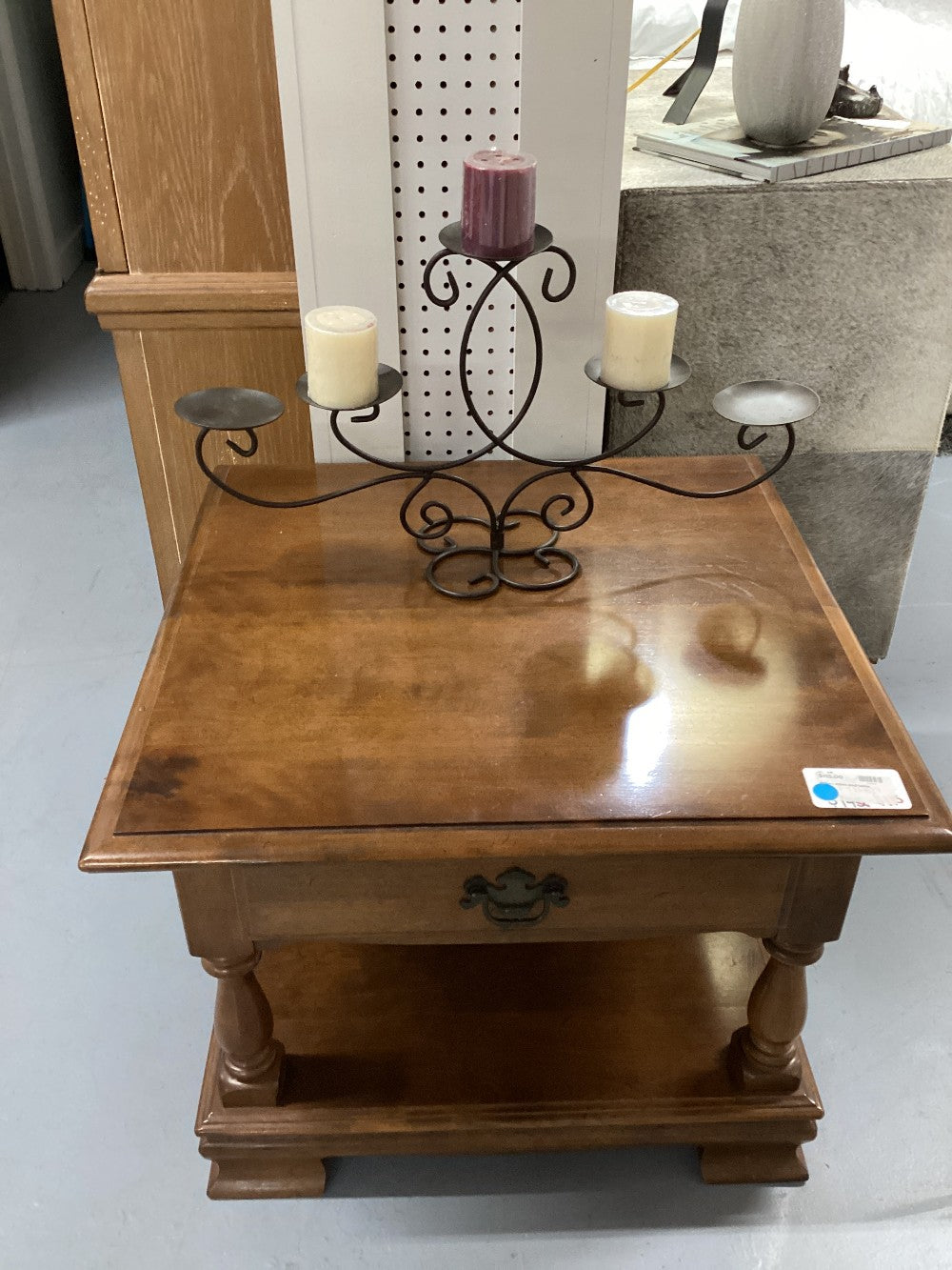 Ethan Allen end table|4263
