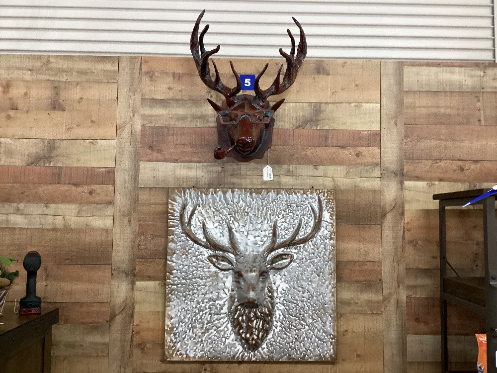 Deer head W Glasses/Pipe|4381