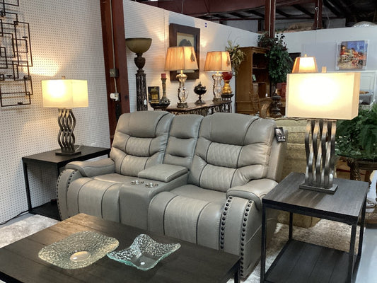 Pair of Pewter lamps|4582
