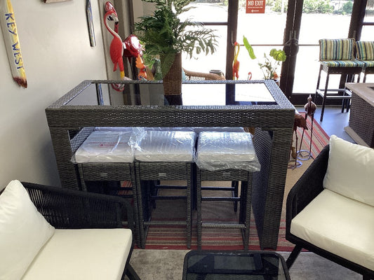 Safavieh Outdoor Bar w/ 6 Stools|4612