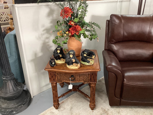 Wooden side table with drawer|4622