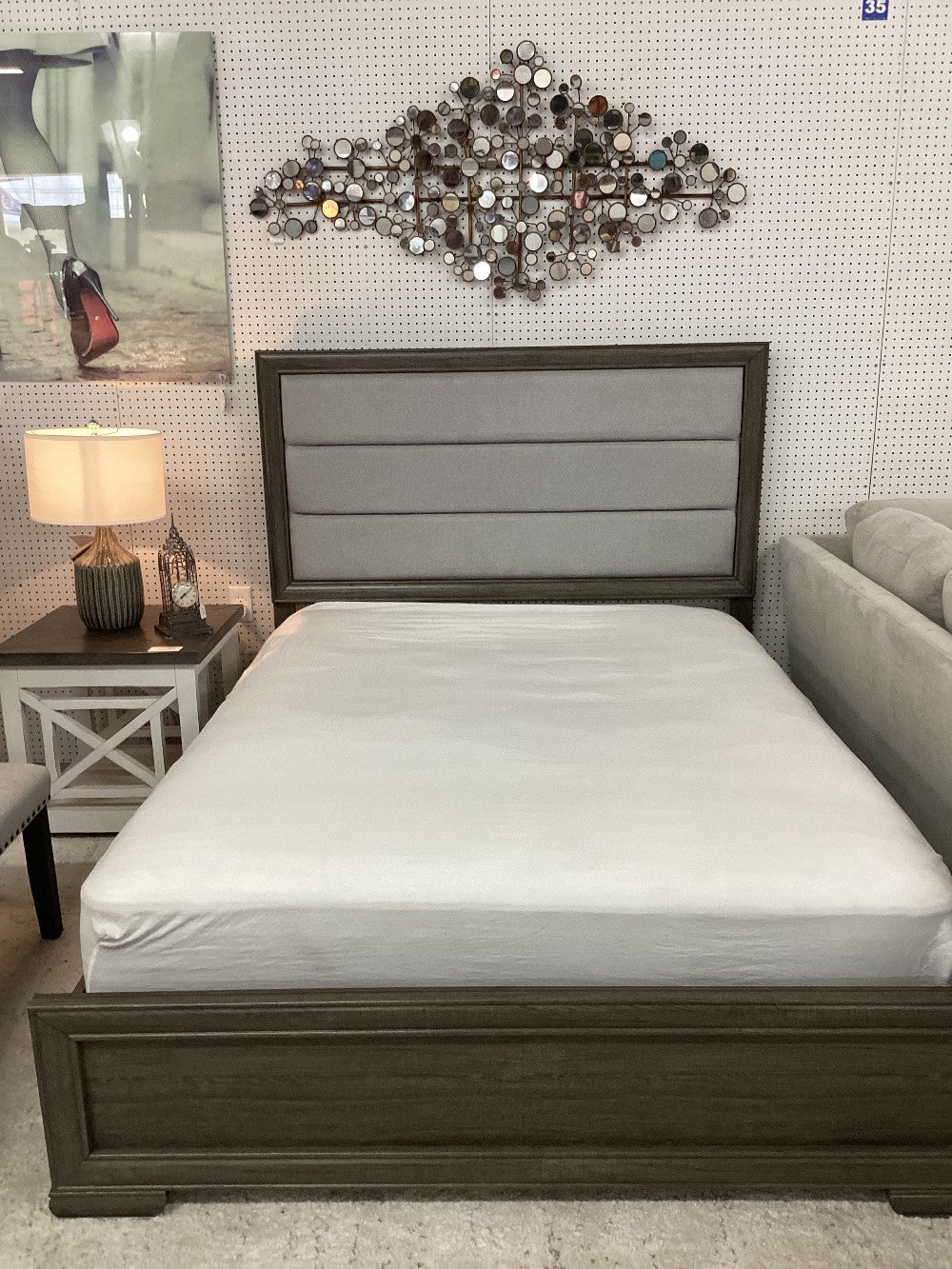 Gray wood and fabric Queen bed|4658