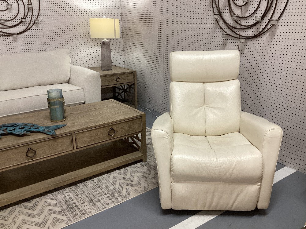 White leather electric recliner|4801