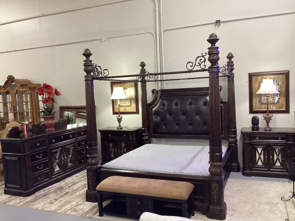 King Leather Bedroom Set|4847