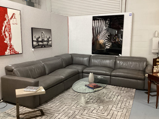 Gray leather 4 reclining sectional|5117