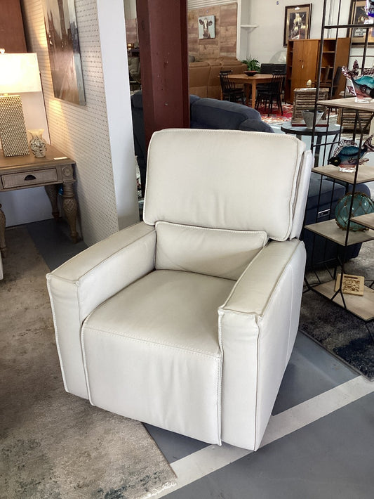 Cream Leather Electric Recliner|5231