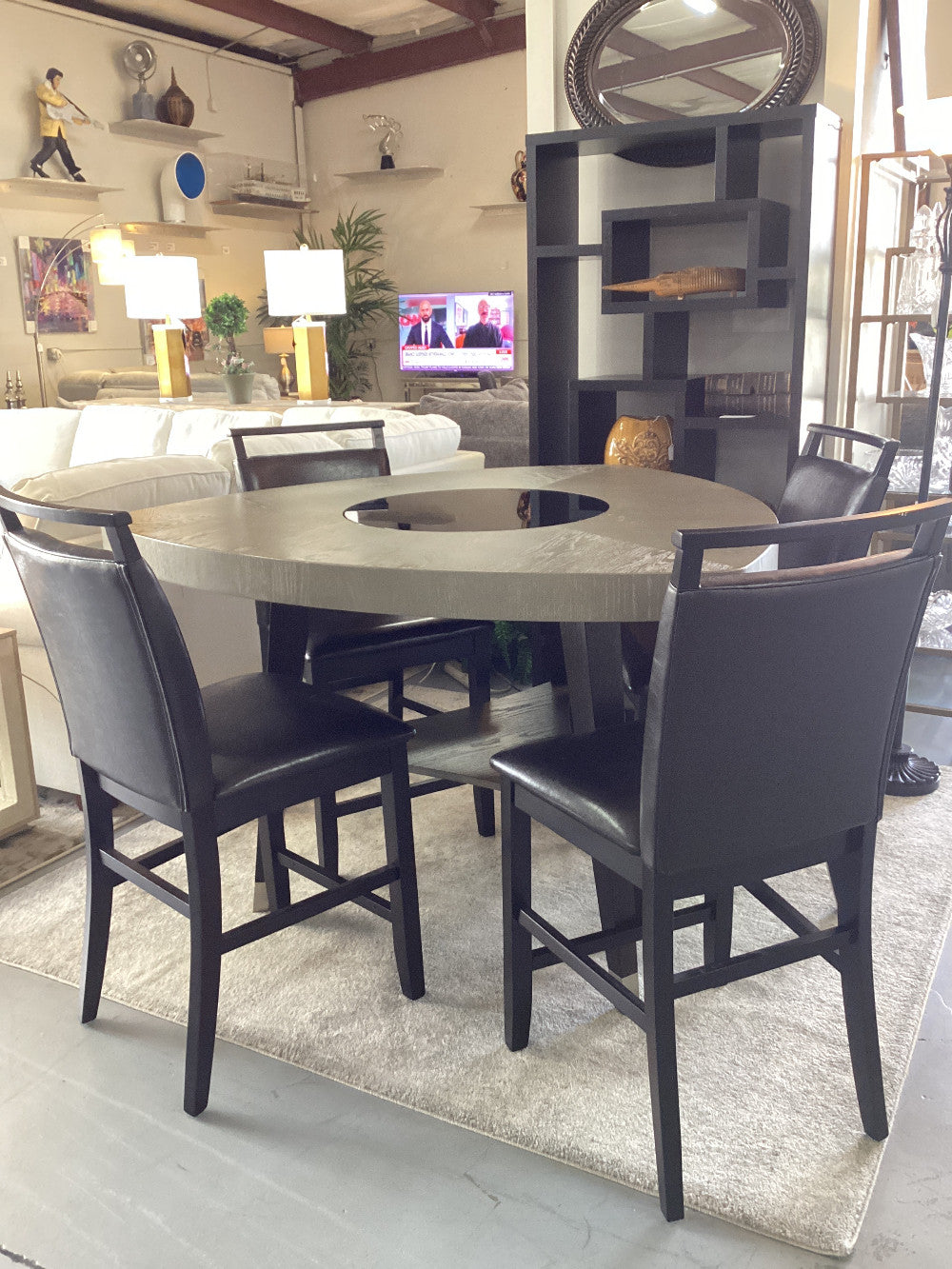 Pub table with 4 chairs|5360