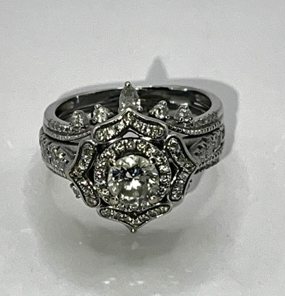 White Gold (14kt) Engagement Ring