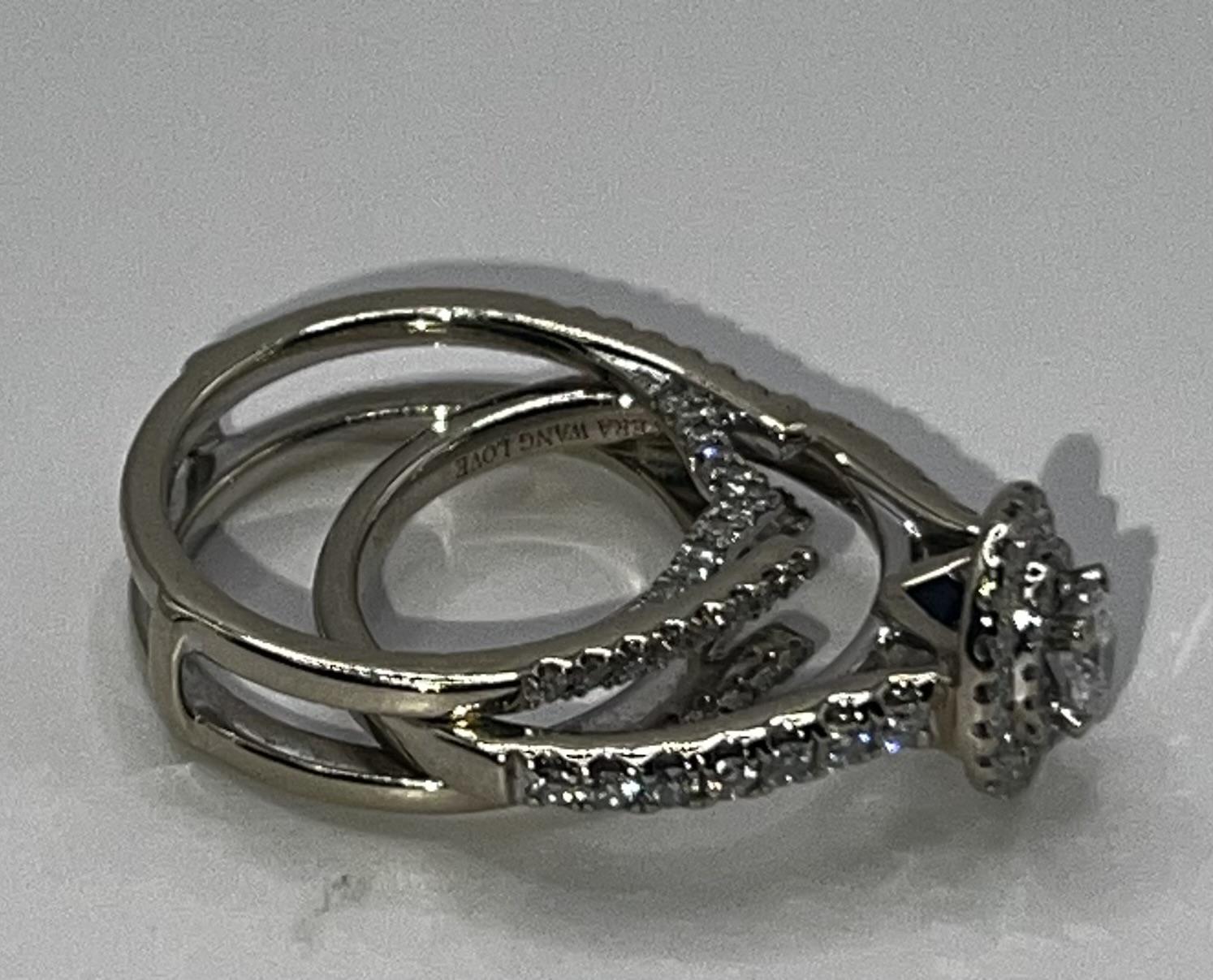 Vera Wang White Gold (14kt) Engagement Ring Set