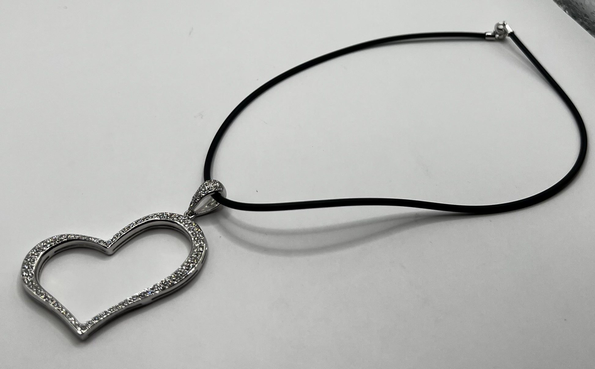 Diamond Heart Pendant - 18kt white gold